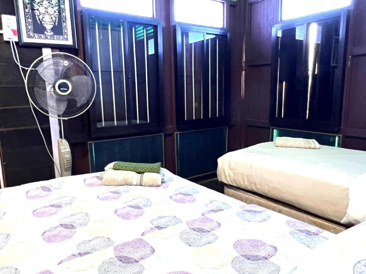 Oyo Home 90495 Homestay Kampung Kota Aur Sungai Petani Esterno foto