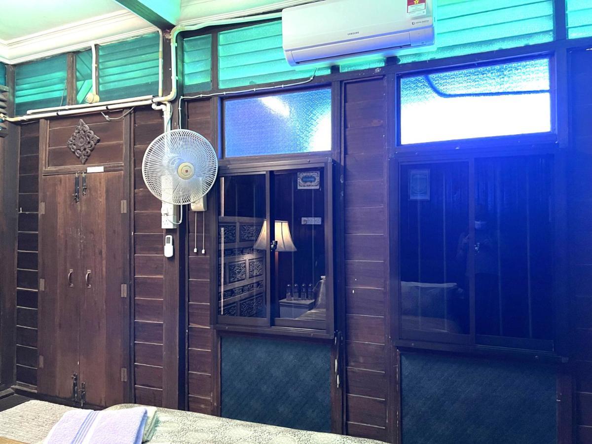 Oyo Home 90495 Homestay Kampung Kota Aur Sungai Petani Esterno foto